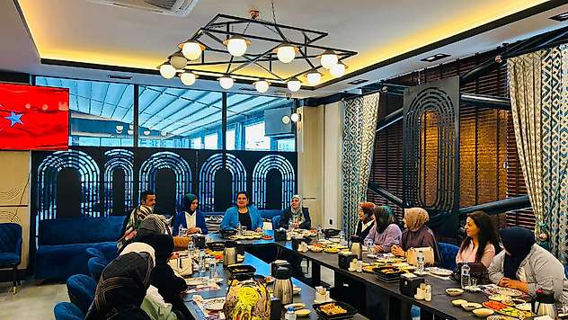 EMŞAV'dan Şehit ve Gazi Ailelerine Anlamlı Proje: Kitaplarla Güçlenen Gönül Bağları