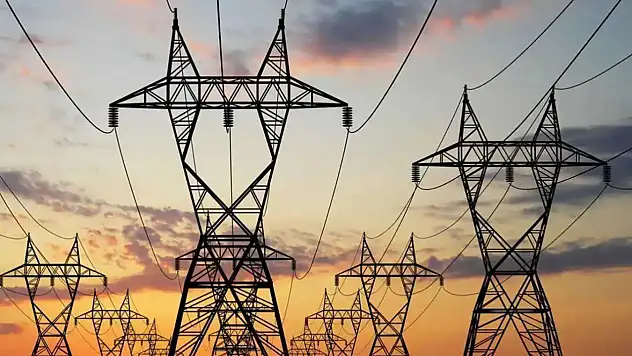 EPDK'dan Elektrik Piyasasında 2026 Düzenlemesi: Serbest Tüketici Limiti Düşürüldü
