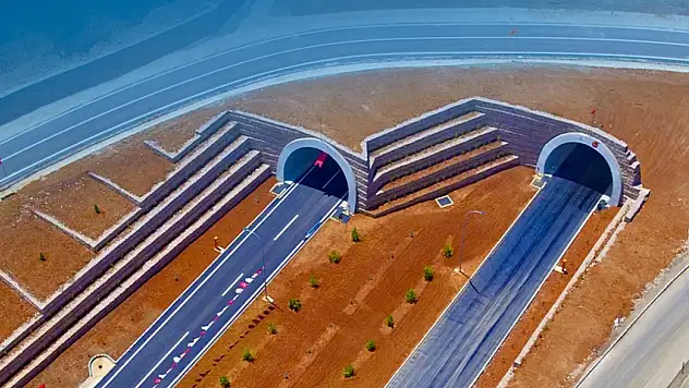 Erkenek Tüneli, 7. Yılında Bölge Trafiğini Rahatlatmaya Devam Ediyor