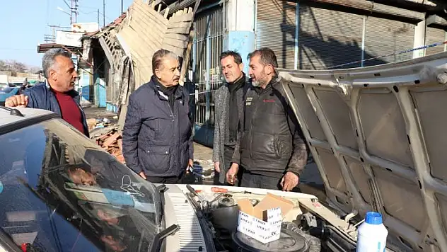 Esnafın deprem yaralarının sarılması talepleri Cumhurbaşkanı Erdoğan'a sunuldu