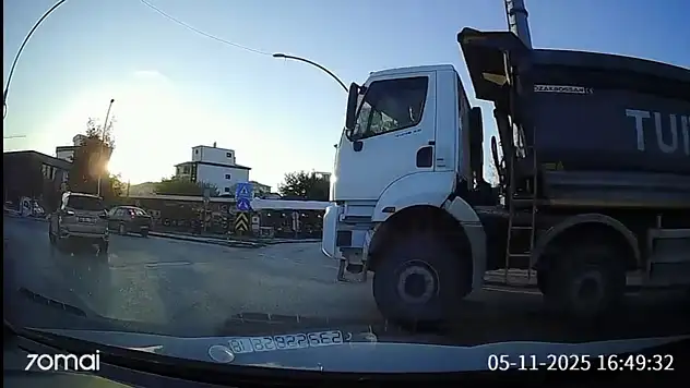 Facianın Eşiğinden Dönüldü! Bostanbaşı'nda Kamyon Dehşeti