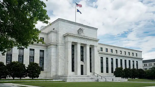 Fed faizi yüzde 4.50 seviyesinde sabit tuttu