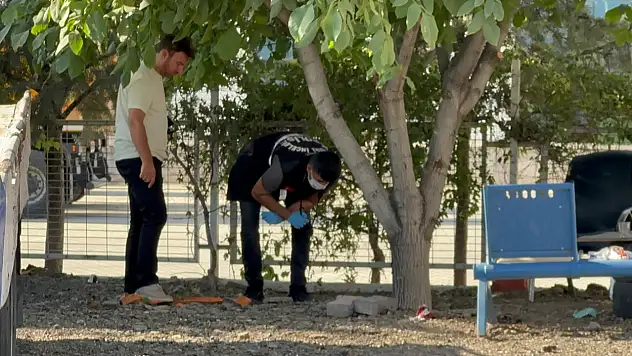 Galericiler Sitesinde Kavga: Tabanca Ateş Aldı, Bir Kişi Yaralandı