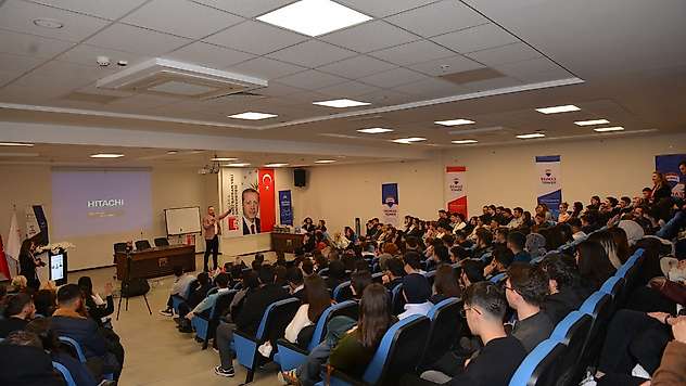 Gayrimenkulün yeni nesli kampüste yetişiyor