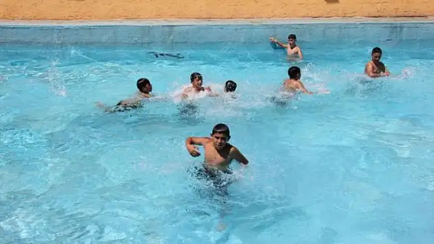 Gaziantep, Şanlıurfa, Malatya, Kahramanmaraş ve Kilis'te sıcak hava bunaltıyor