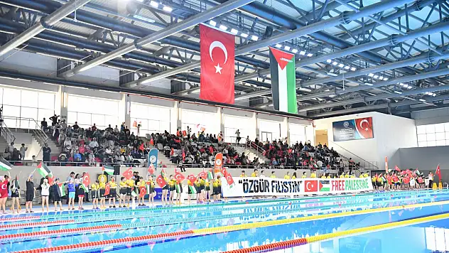 Gazze İçin Umuda Kulaç Attılar!