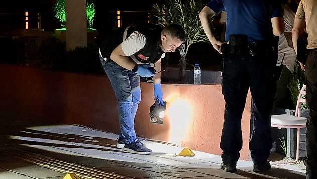 Gece Yarısı Kafeye Silahlı Saldırı: 1 Yaralı