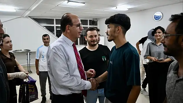 Gençlerimizin enerjisi ve vizyonu geleceğimize ışık tutuyor