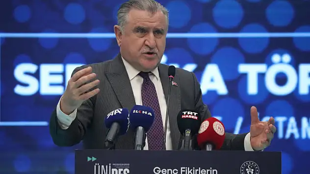 Gençlik ve Spor Bakanı Bak, ÜNİDES programında konuştu