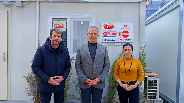 Gezer,'İki günü birbirine denk olan ziyandadır'