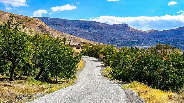 Gökçeören Mahallesindeki Alt ve Üst Yapı Çalışmalarını İnceledi