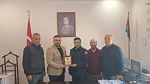 Güvenlik Korucularından Yeşilyurt İlçe Jandarma Komutanına Hayırlı Olsun Ziyareti