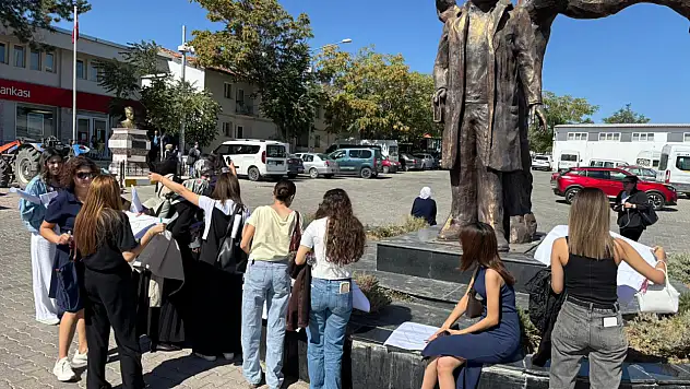 Güzel Sanatlar Fakültesi Öğrencileri Arguvan'ın tarihi dokusunu İnceledi