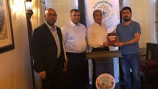 Mehdi Eker'e Fahri Gakgo sertifikası verildi