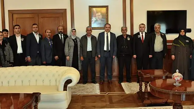 Vali Kaban Şehidimizin Babası M.Zeki Sekin'i Makamında Kabul Etti