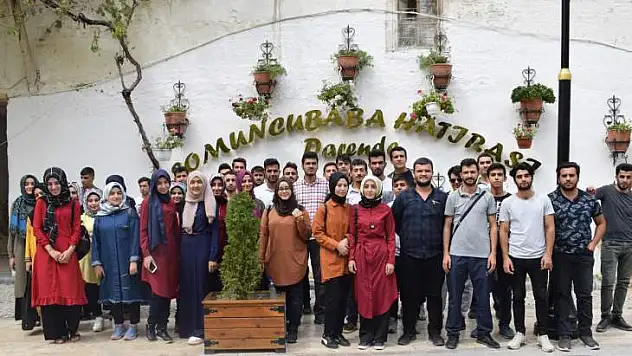 Gençler Kültürel Mirasa Sahip Çıkıyor