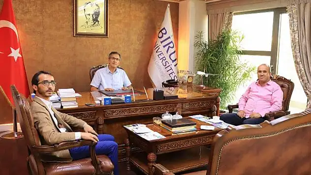 Prof.Dr.Yüksel 'Öğrenmek İçin Öğretmek Lazım'