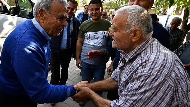 Siyaset menfaat için yapılmaz