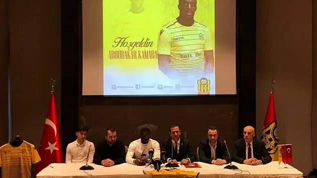 Evkur Yeni Malatyaspor Aboubakar Kamara ile sözleşme imzaladı