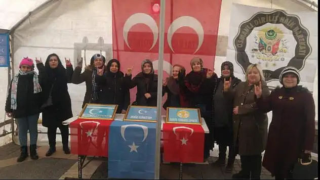 MHP Kadın Kolları'ndan Anlamlı Etkinlik