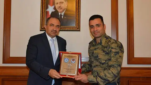 Vali Kaban, Üstğ. Erkuş'u Makamında Kabul Etti