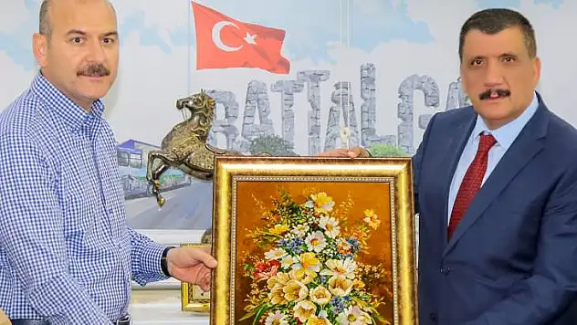 İçişleri Bakanı Soylu, Battalgazi Belediyesi'ni Ziyaret Etti