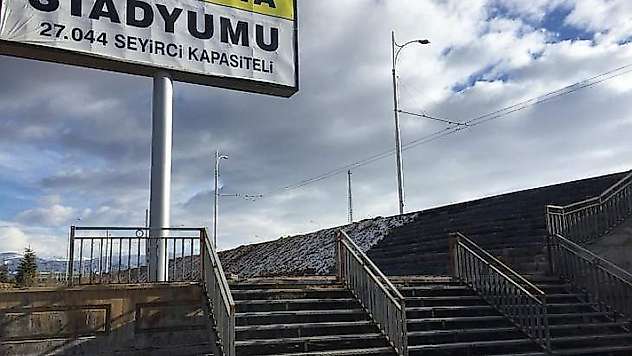 Stadyum'da ki merdiven sorunu çözüldü