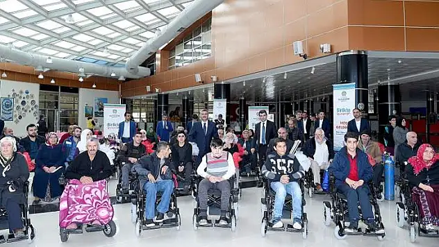 Büyükşehir 43 Tane Akülü Tekerlekli Sandalye Dağıttı