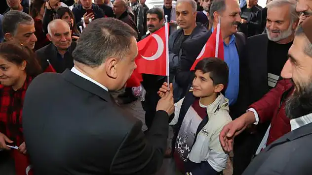 Cumhuriyet Bayramı Konserine Vatandaşlar Yoğun İlgi Gösterdi