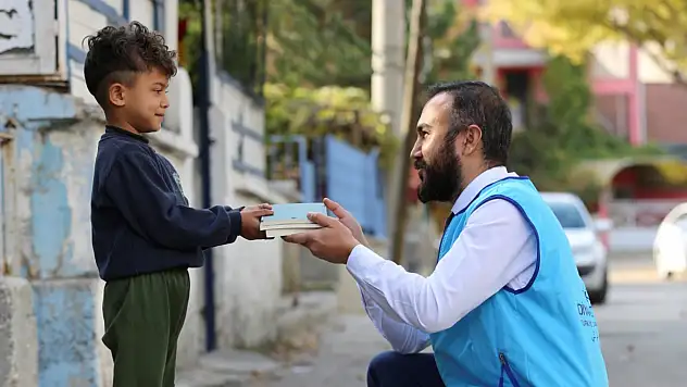'Hediyem Kitap Olsun' projesiyle 500 bin kitap dağıtıldı