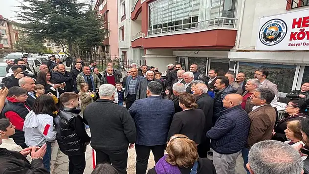 Hekimhan'da Altın Arama İsyanı: 'Kayısımızın Sarısı Altından Daha Kıymetli'