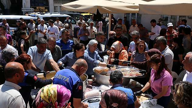 Hekimhan'da Muharrem Ayı Dolayısıyla Aşure Etkinliği Düzenlendi