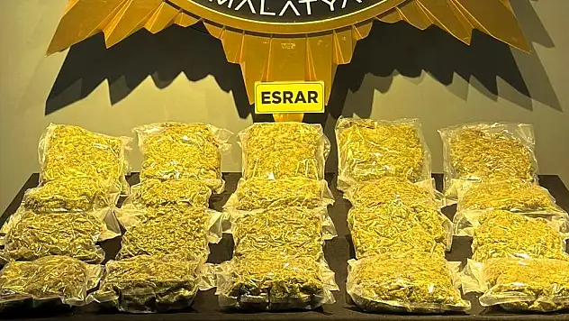 Hekimhan'da Uyuşturucuya Darbe: 12,8 Kilo Esrar Ele Geçirildi