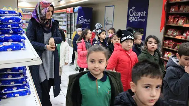 Hem Ders Hem Yardım Yaptılar...