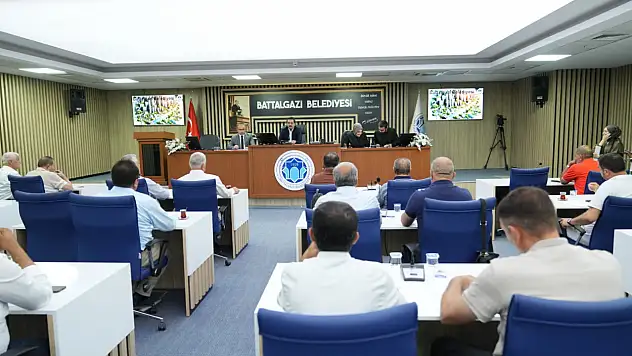 Her Mahalleye, Her Mezraya Hizmet Götürmek Boynumuzun Borcu