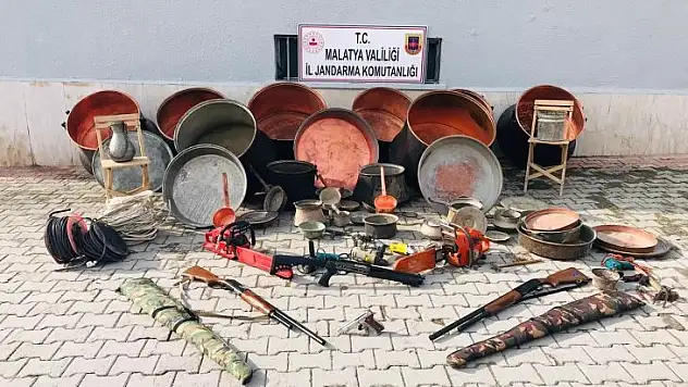 Hırsızlar Jandarma'dan Kaçamadı