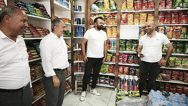 HÜDA-PAR Heyeti Akçadağ'da Esnaf ve Vatandaşlarla Buluştu