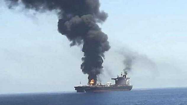 Hürmüz'de Gerilim Tırmanıyor: İran'dan ABD Petrol Tankerine Füze Saldırısı