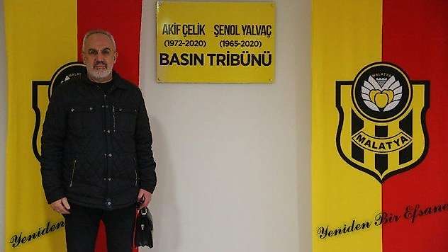 İki değerimizin ismi Basın tribününe verildi
