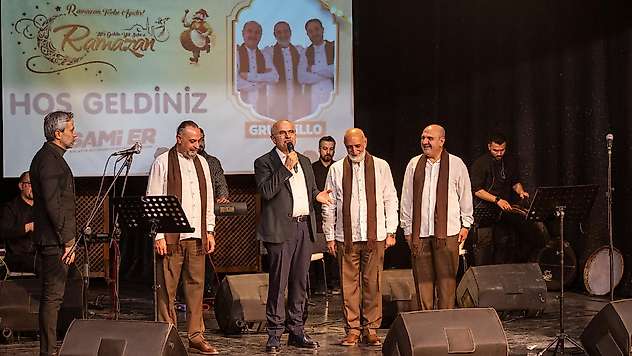 İlahi Ezgiler Ramazan Gecesine Damga Vurdu