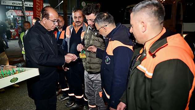 İlhan Geçit: 'Yeşilyurt'u Bayrama Hazır Hale Getiriyoruz'