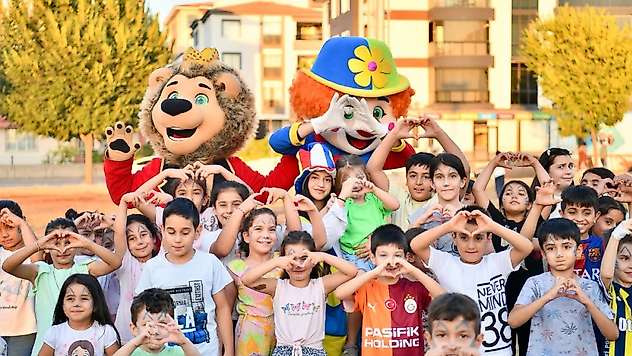 İlyas Mahallesi'nde Yaz Akşamları Coşkusu Yaşandı