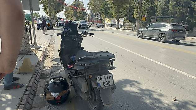 İnönü Caddesi'nde Kurye Kazada Yaralandı