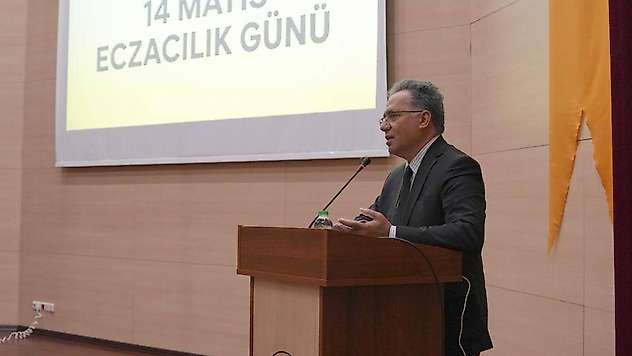 İnönü Üniversitesi'nde 14 Mayıs Eczacılık Günü Coşkusu: Beyaz Önlük Heyecanı