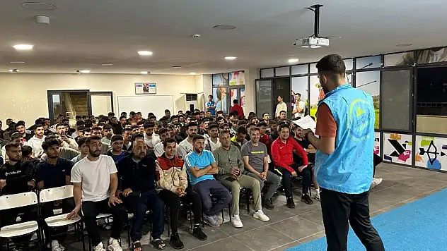 İnönü Üniversitesi Öğrencileri Mersin'de Kampın Tadını Çıkardı