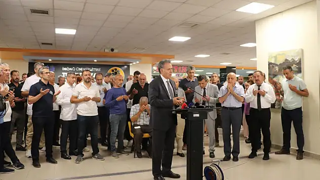 İnönü Üniversitesi Trafik Kazasında Kaybettiği Hemşireler İçin Anma Töreni Düzenledi