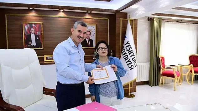 İrem Vardı, Çalışkanlığıyla Göz Doldurdu