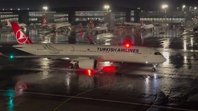 İstanbul'da Fırtına Alarmı: 43 Uçak Başka Havalimanlarına Yönlendirildi