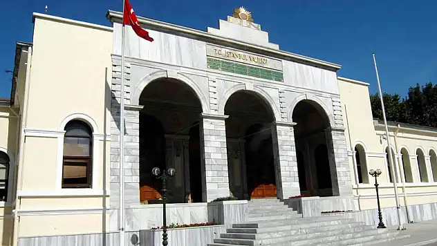 İstanbul'da kamuya açık alanlarda yüksek sesli müzik yayınına ceza uygulanacak