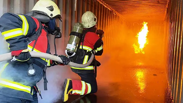 İtfaiye Teşkilatlarına Takviye Geliyor: Büyükşehirlerde Nüfusa Göre Kadro Artışı